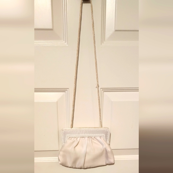 VINTAGE Walborg Satin Beaded Purse Handmade in Hong Kong Late 1980s White - Picture 1 of 11